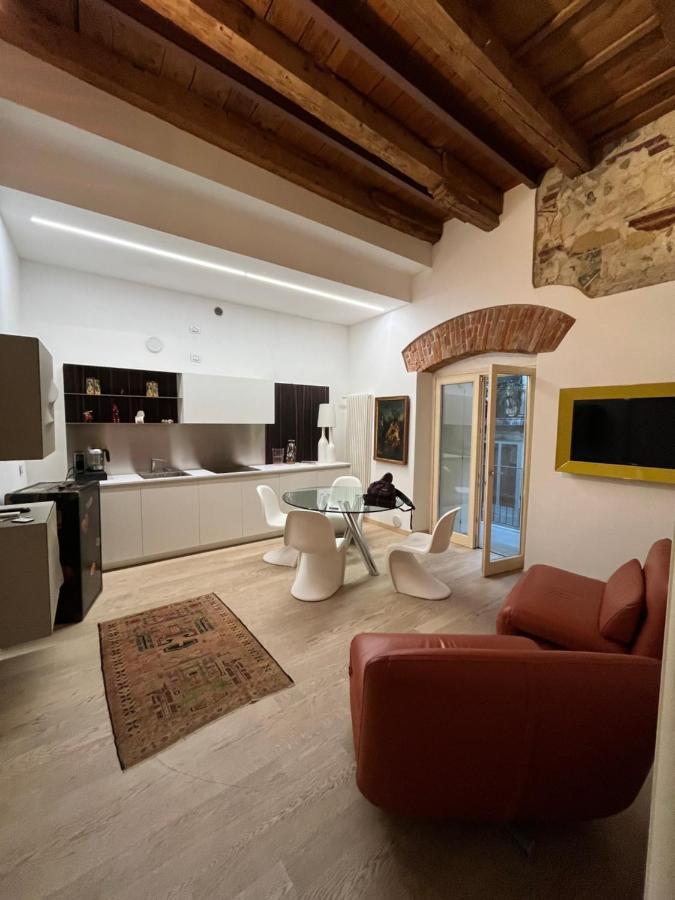 Juliet'S Neighbours- Luxury Apartment Verona Bagian luar foto